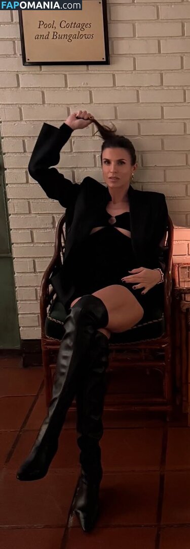 Elisabetta Canalis / JustElisabetta / littlecrumb_ Nahý OnlyFans  Uniklá fotka #637