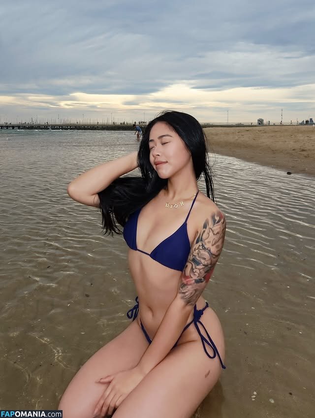 Elizabeth Au / liz.au Nahý OnlyFans  Uniklá fotka #3