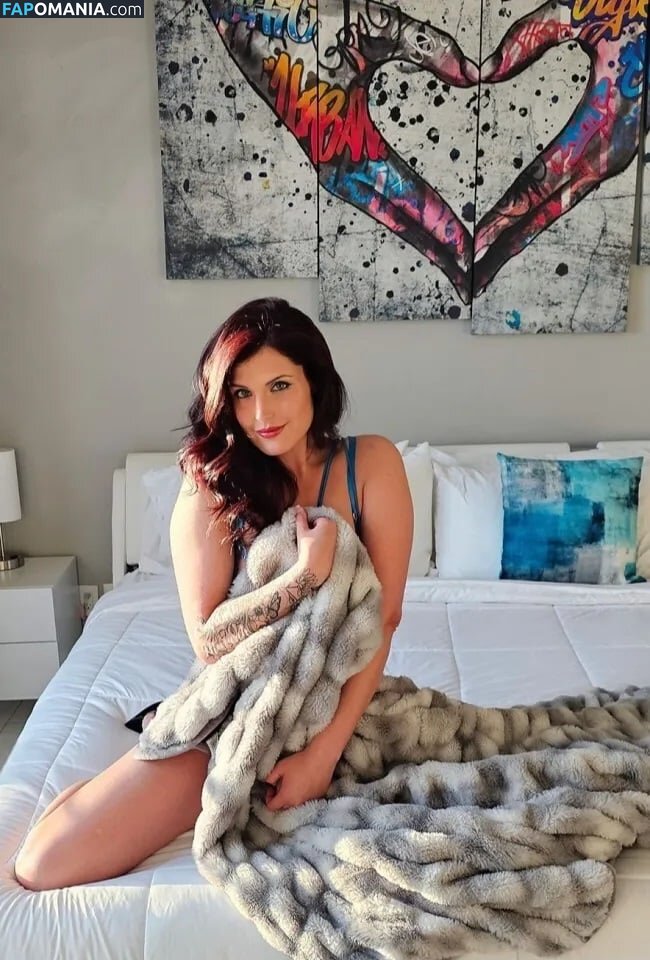 elizabeth_monarch Nahý OnlyFans  Uniklá fotka #5