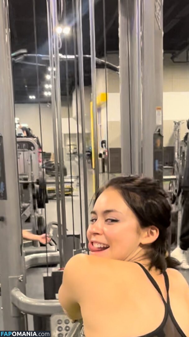 Elizabeth Reynoso / elizabethreyoso Nahý OnlyFans  Uniklá fotka #3