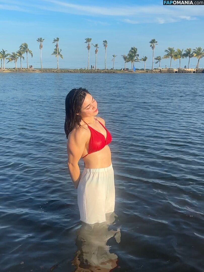 Elizabeth Reynoso / elizabethreyoso Nahý OnlyFans  Uniklá fotka #6