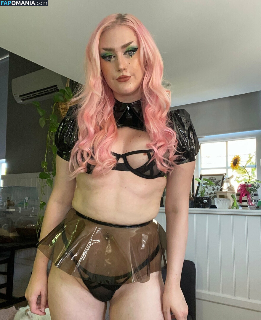 Ellah Marlyn Nahý OnlyFans  Uniklá fotka #1