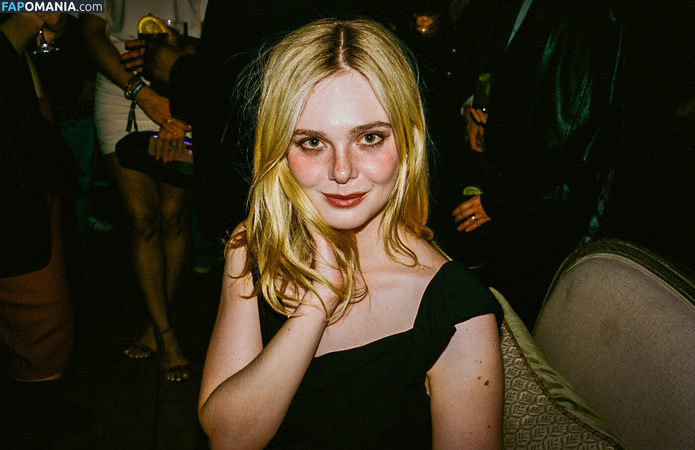 Elle Fanning / ellefanning Nahý OnlyFans  Uniklá fotka #57