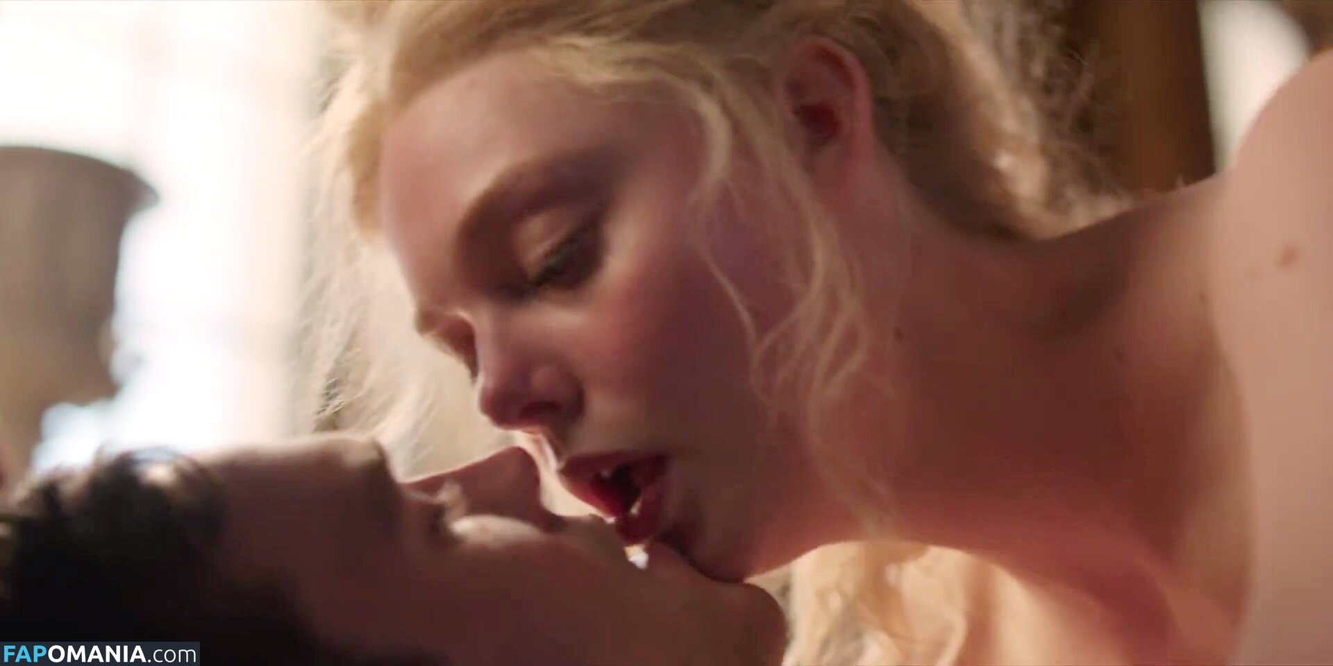 Elle Fanning / ellefanning Nahý OnlyFans  Uniklá fotka #67