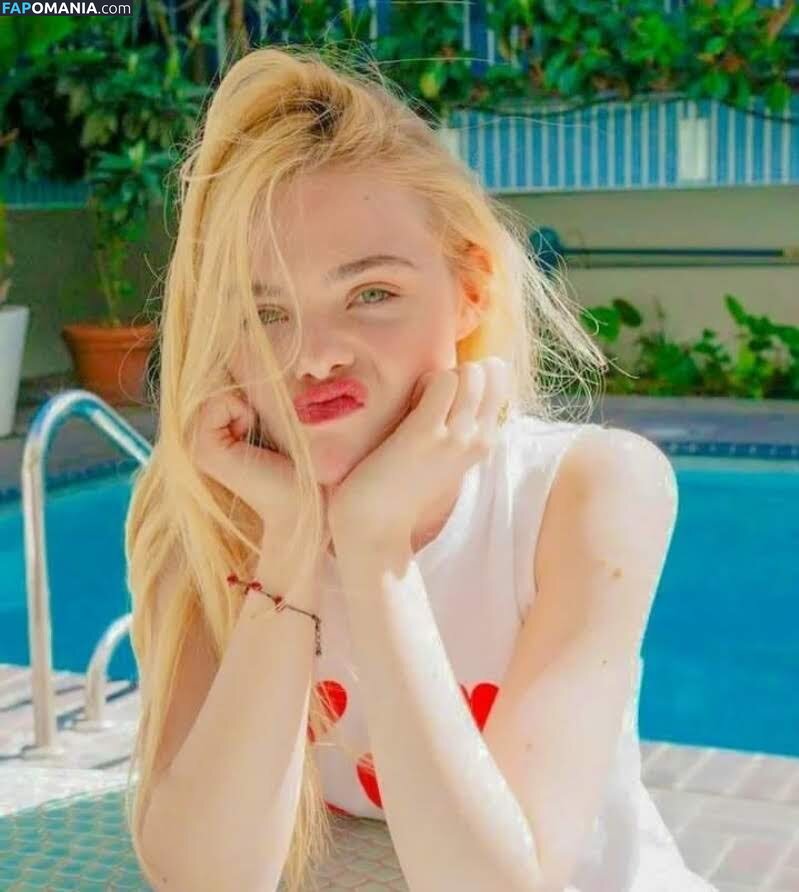 Elle Fanning / ellefanning Nahý OnlyFans  Uniklá fotka #79