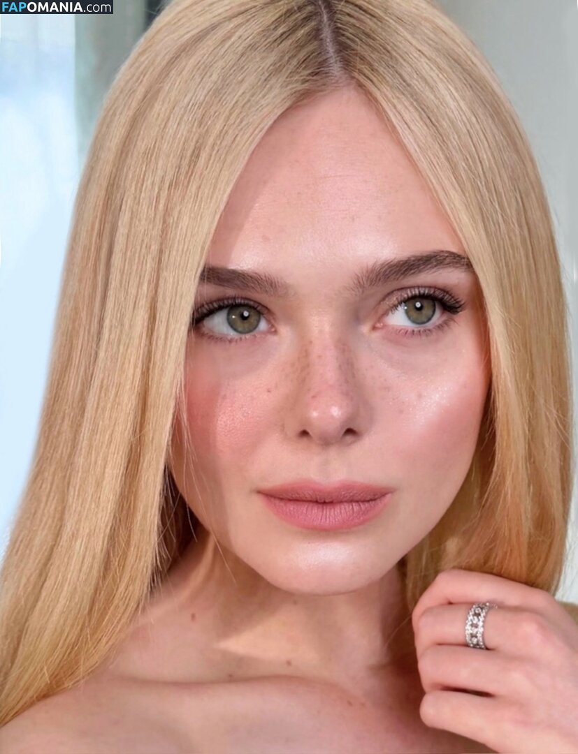 Elle Fanning / ellefanning Nahý OnlyFans  Uniklá fotka #85