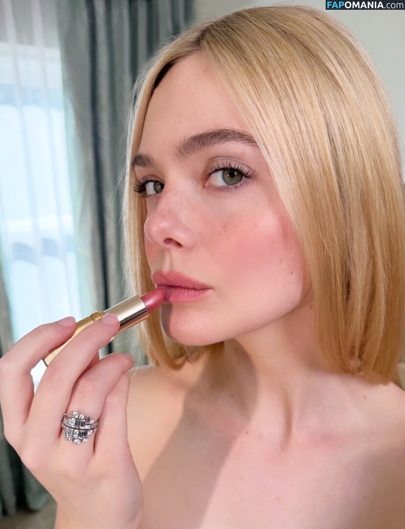 Elle Fanning / ellefanning Nahý OnlyFans  Uniklá fotka #86