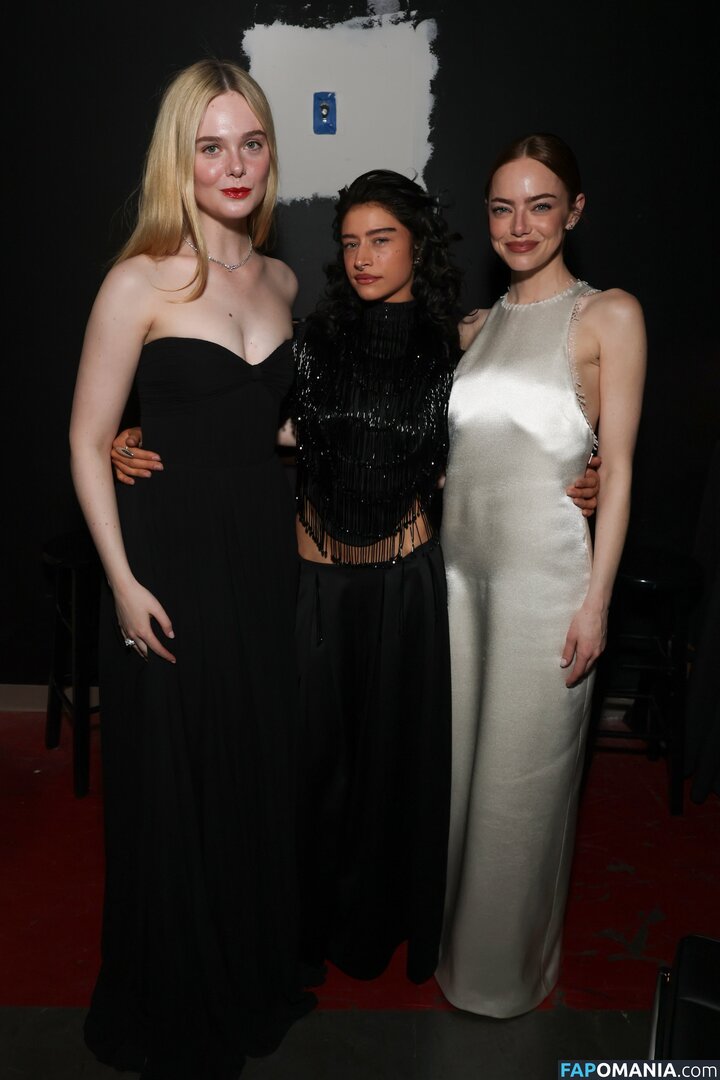 Elle Fanning / ellefanning Nahý OnlyFans  Uniklá fotka #100