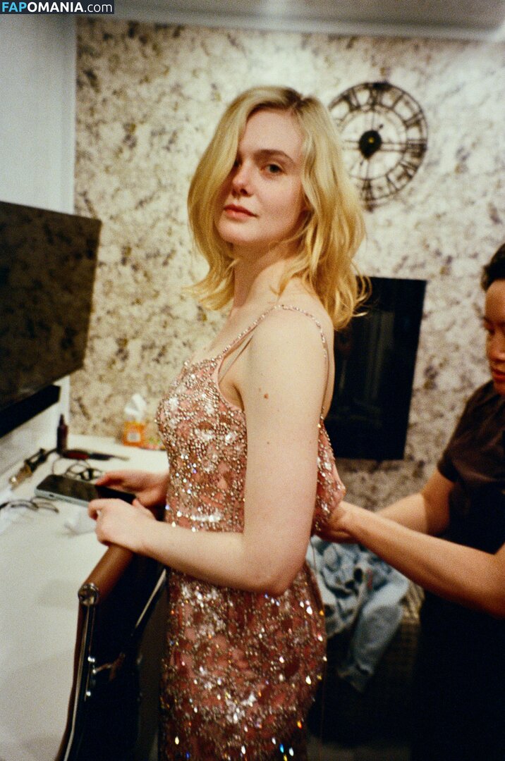 Elle Fanning / ellefanning Nahý OnlyFans  Uniklá fotka #134