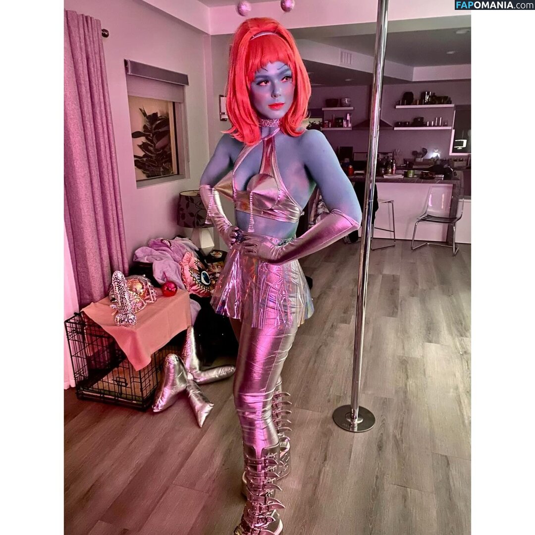 Elle Fanning / ellefanning Nahý OnlyFans  Uniklá fotka #138
