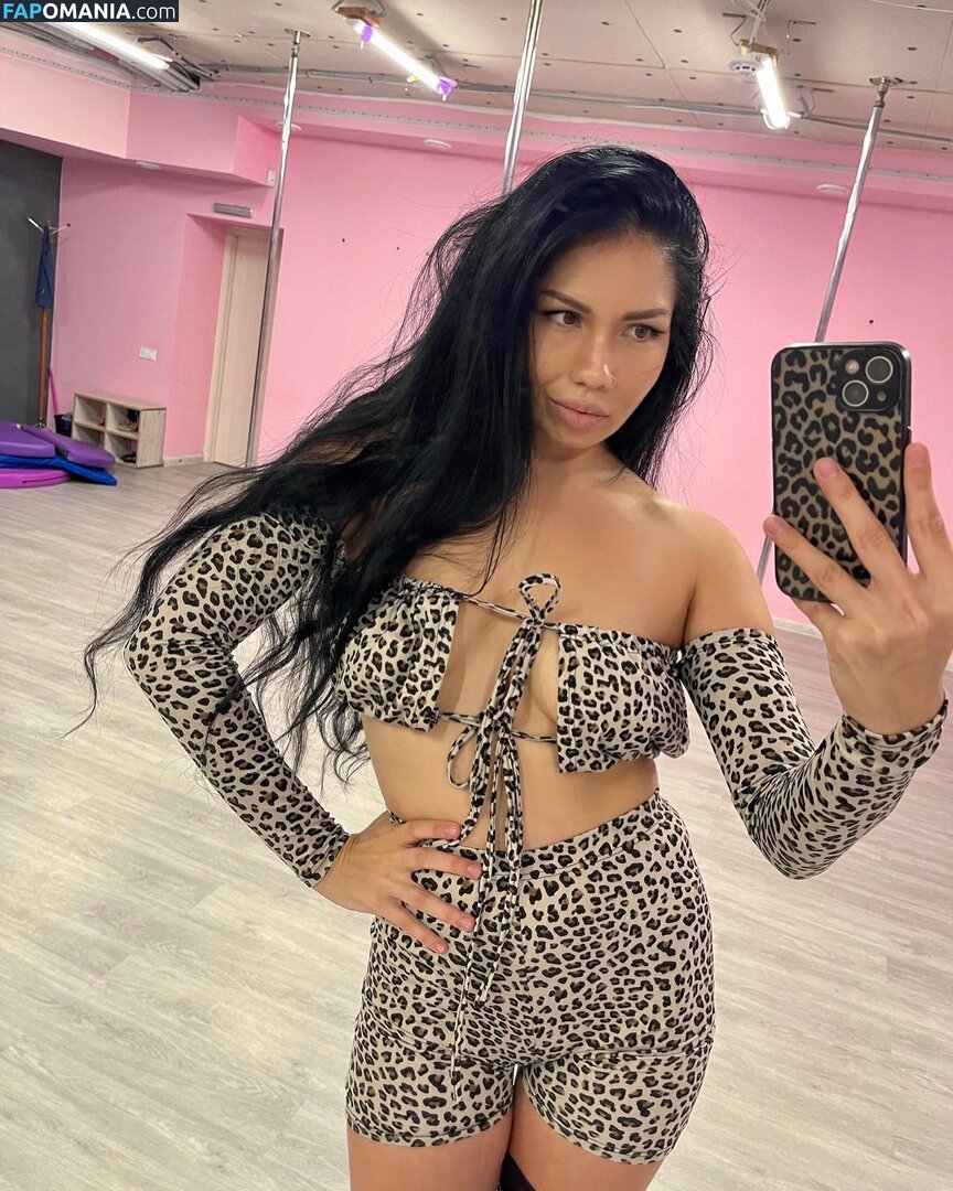ellenalemish Nahý OnlyFans  Uniklá fotka #6