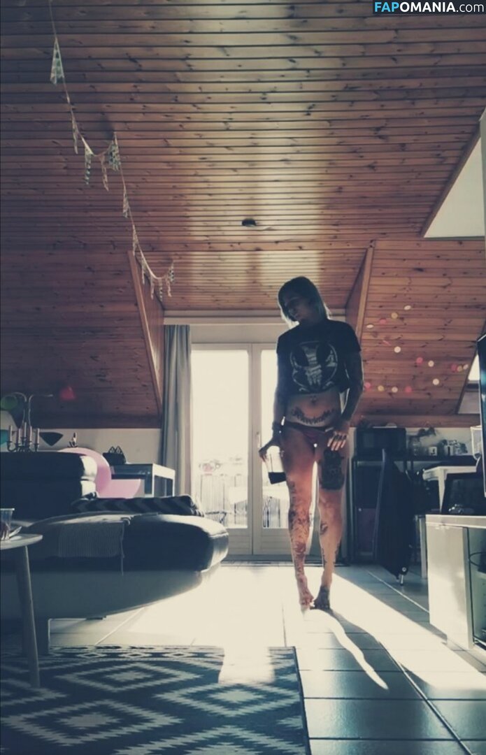 Elliex13 / https: Nahý OnlyFans  Uniklá fotka #3