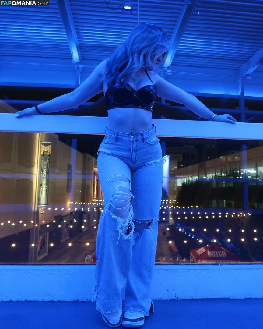 Elsuzannee / Laurensuzaanne Nahý OnlyFans  Uniklá fotka #108