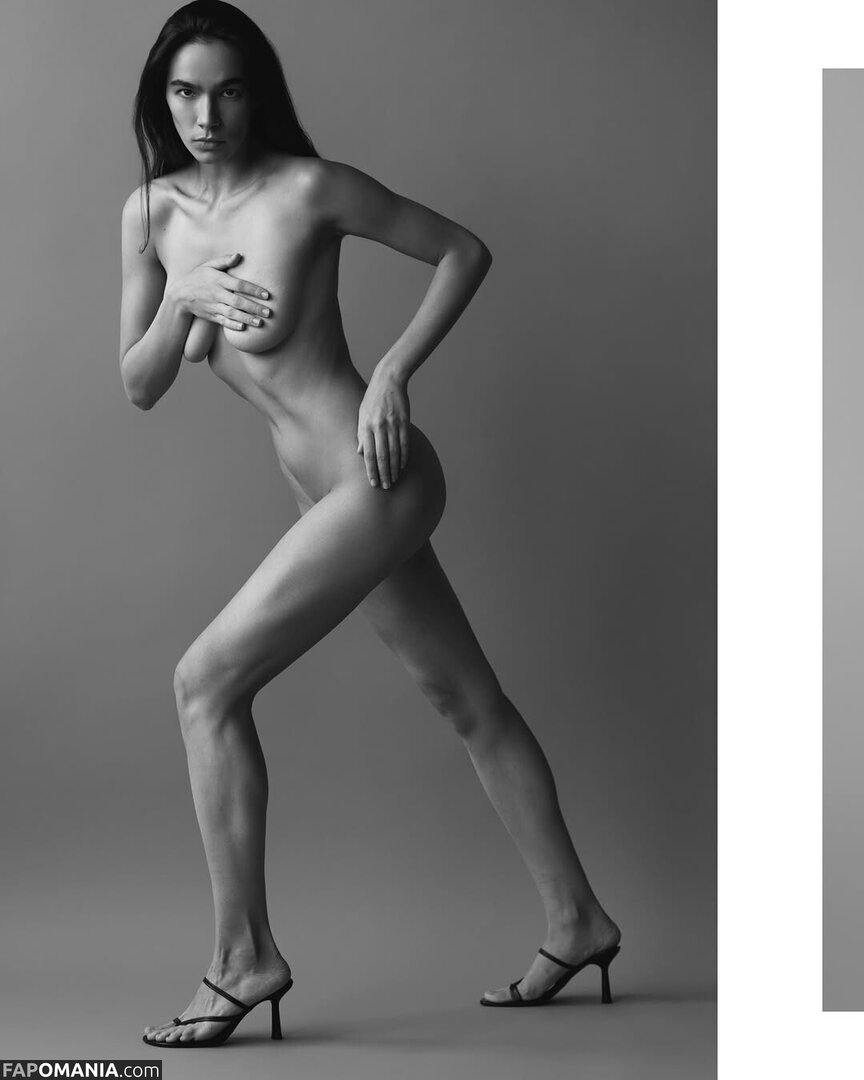 Elvina Garaeva / elyagara Nahý OnlyFans  Uniklá fotka #3