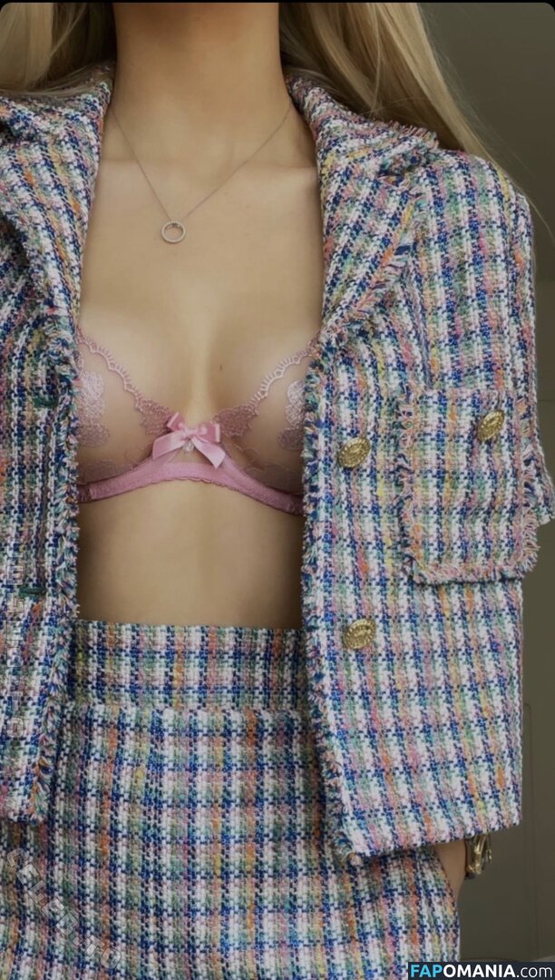 Ema Louise / emalouiise / emaxlouise Nahý OnlyFans  Uniklá fotka #8