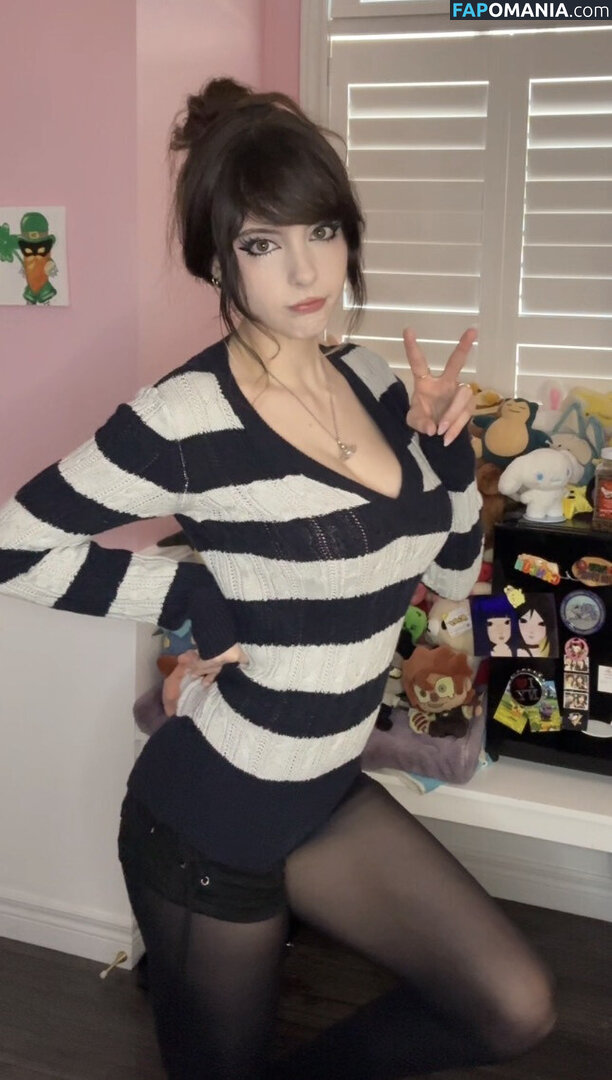 __emiki / em098 / emik28 / emiki / emiki28 / ilovekitties.28 Nahý OnlyFans  Uniklá fotka #5