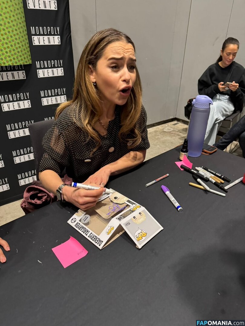 Emilia Clarke / clarkeyxo / emilia_clarke / emiliaclarke Nahý OnlyFans  Uniklá fotka #890