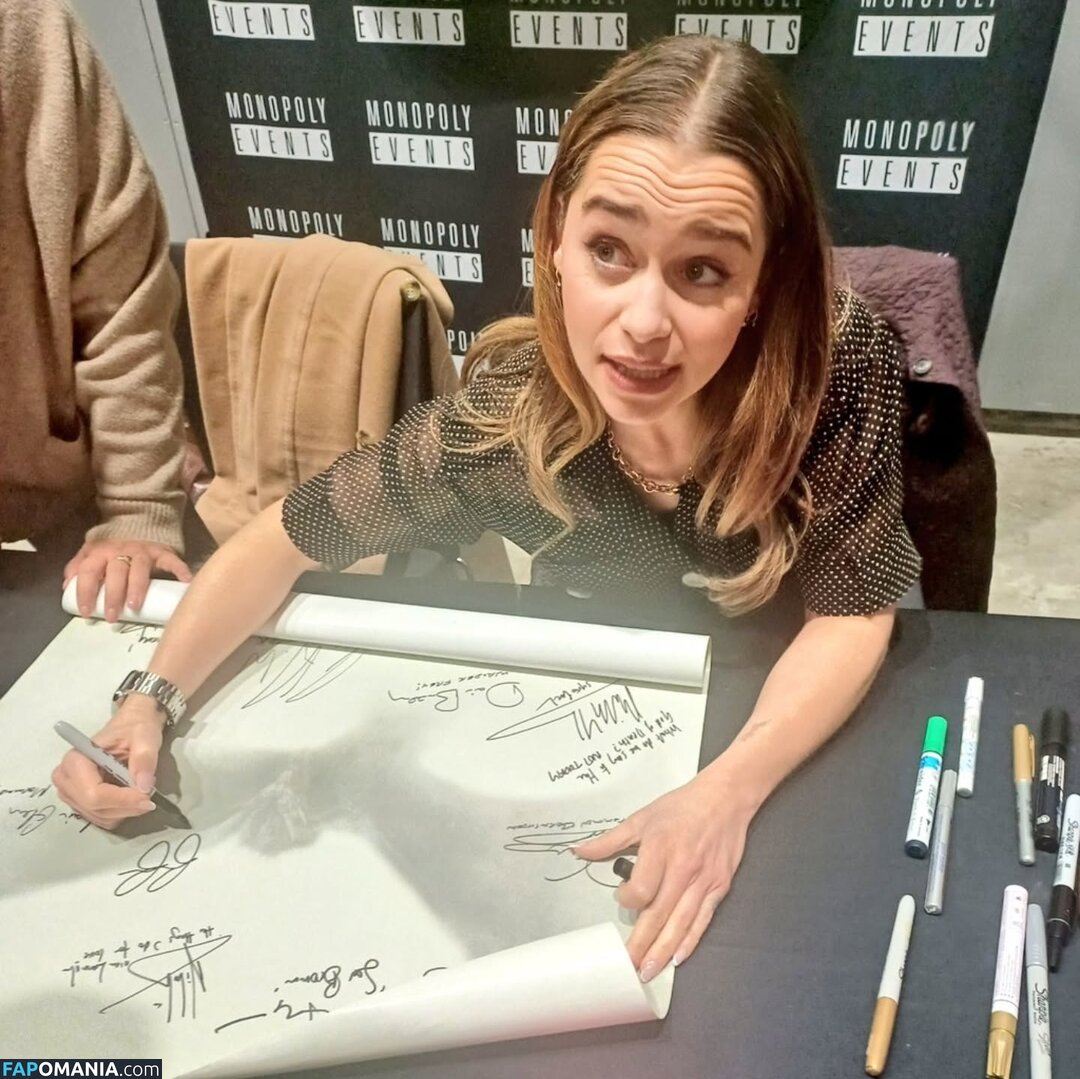 Emilia Clarke / clarkeyxo / emilia_clarke / emiliaclarke Nahý OnlyFans  Uniklá fotka #892