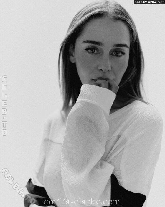 Emilia Clarke / clarkeyxo / emilia_clarke / emiliaclarke / emiliaclarkecentral / https: Nahý OnlyFans  Uniklá fotka #913