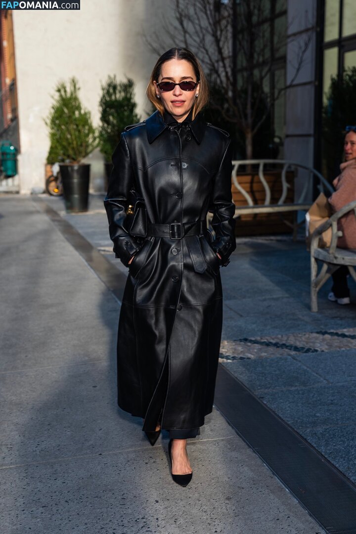 Emilia Clarke / clarkeyxo / emilia_clarke / emiliaclarke / emiliaclarkecentral / https: Nahý OnlyFans  Uniklá fotka #938