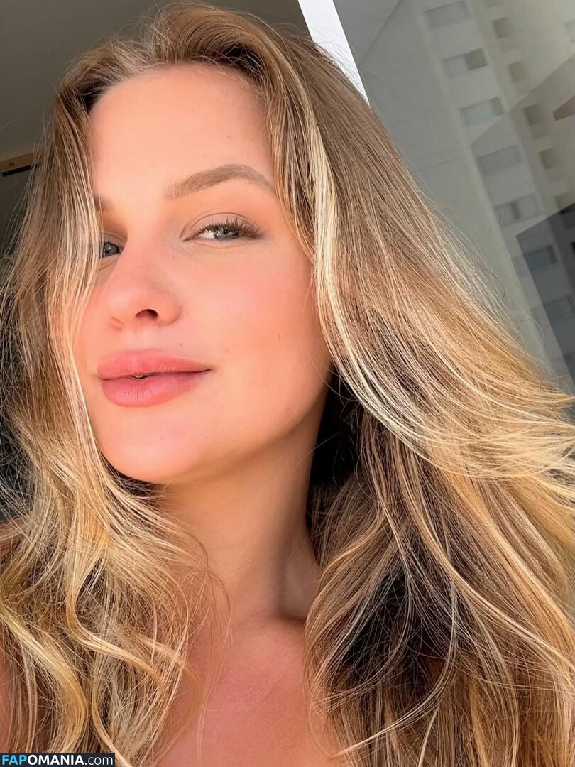 Emilly Schellmann / _emillyschellmann Nahý OnlyFans  Uniklá fotka #17