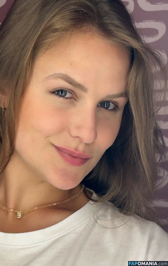 Emilly Schellmann / _emillyschellmann Nahý OnlyFans  Uniklá fotka #31