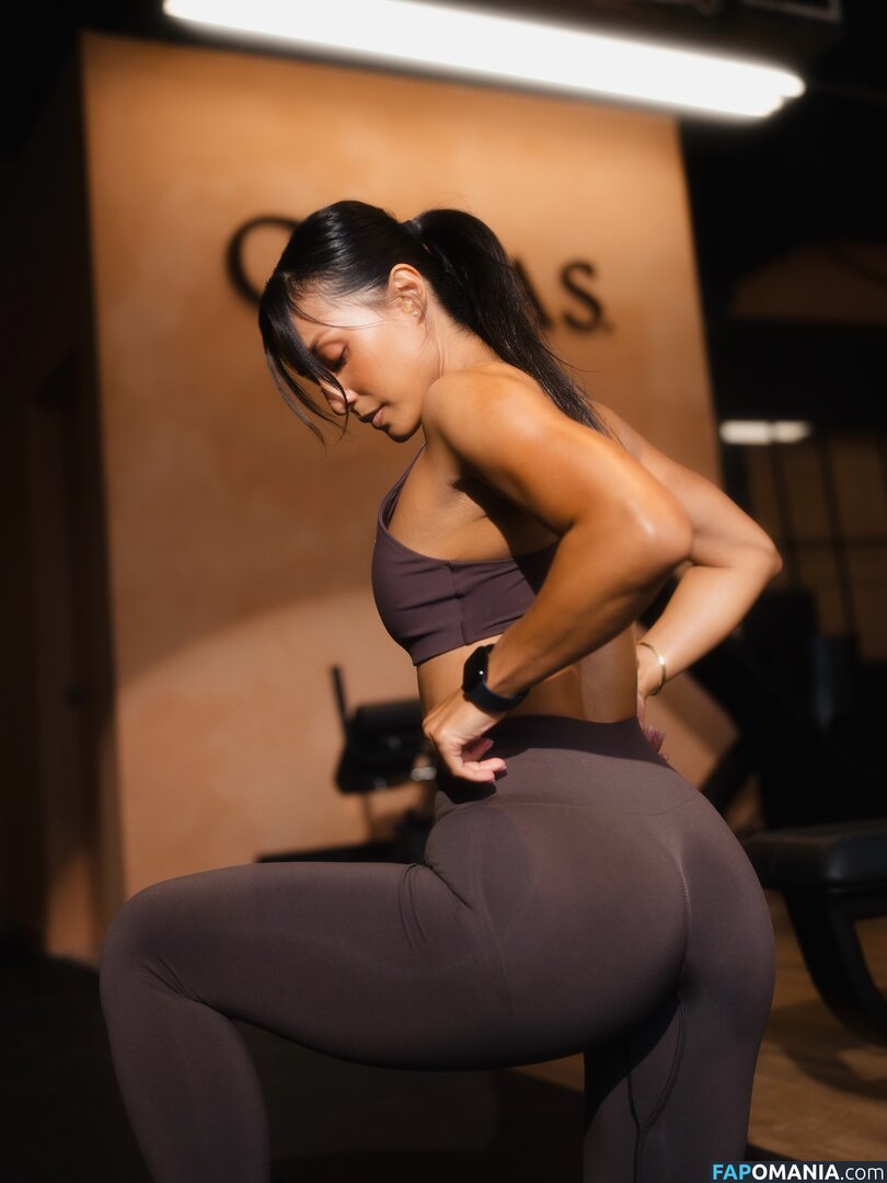 Emily Alabi / emilyalabi / https: Nahý OnlyFans  Uniklá fotka #18