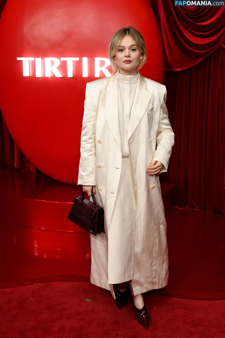 Emily Alyn Lind / emilylind Nahý OnlyFans  Uniklá fotka #131