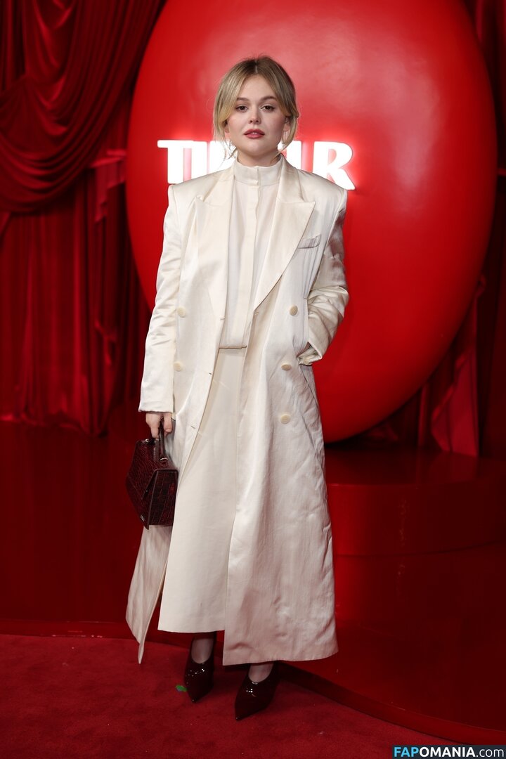 Emily Alyn Lind / emilylind Nahý OnlyFans  Uniklá fotka #133