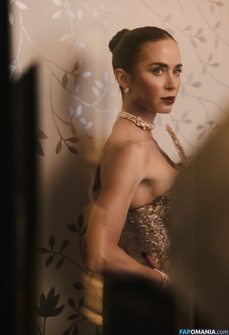 Emily Blunt / _emily_blunt_ / twogirlsoneblunt Nahý OnlyFans  Uniklá fotka #462