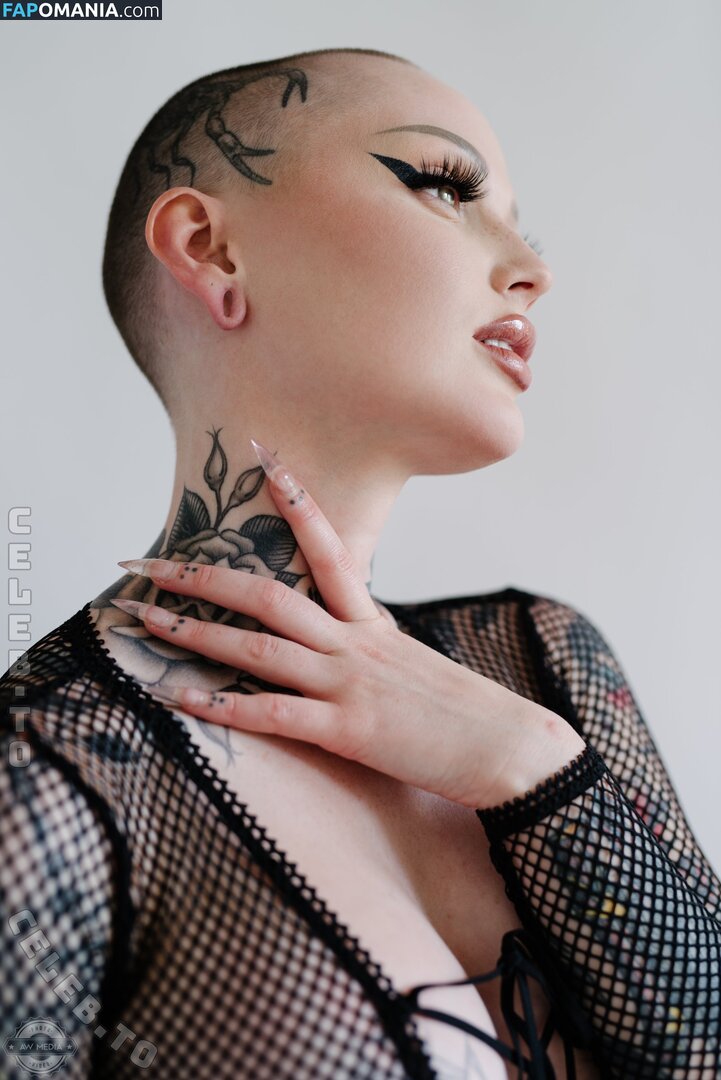 Emily Boring / embodoe / https: Nahý OnlyFans  Uniklá fotka #3