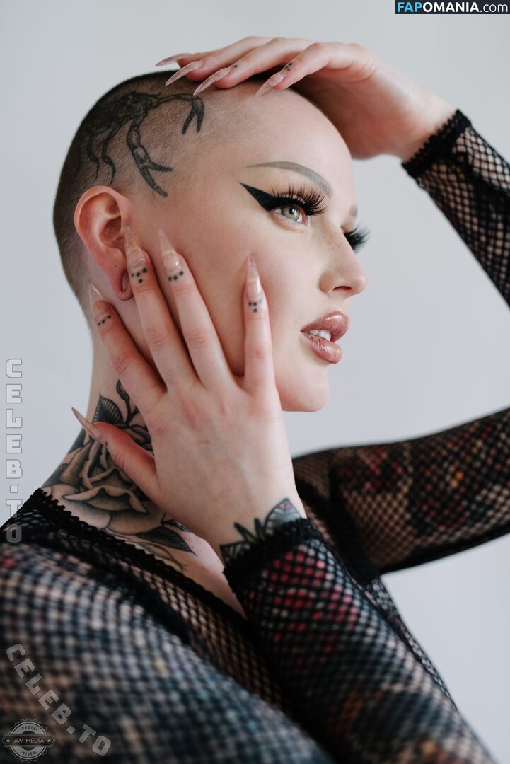 Emily Boring / embodoe / https: Nahý OnlyFans  Uniklá fotka #5