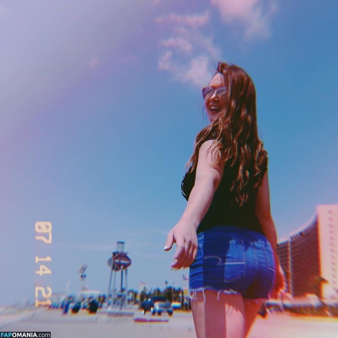 Emily James Nahý OnlyFans  Uniklá fotka #6