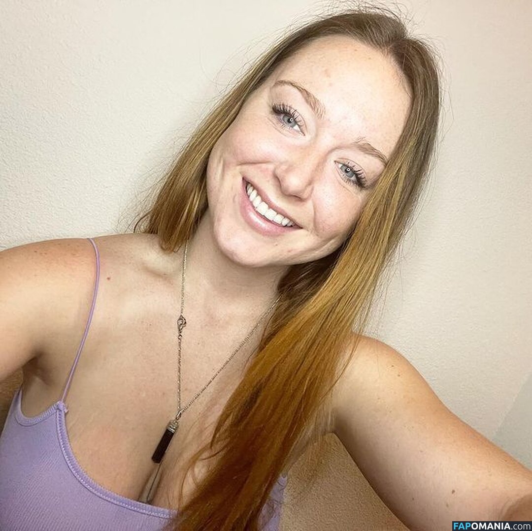 Emily James Nahý OnlyFans  Uniklá fotka #15
