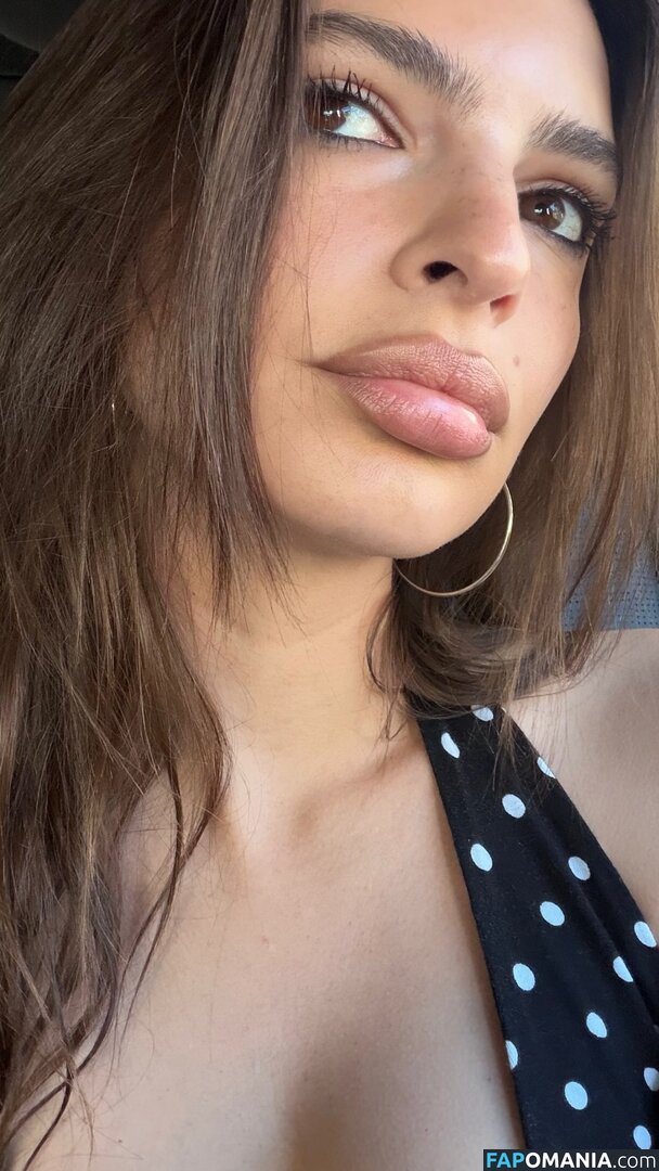 Emily Ratajkowski / Officialemilyratajkowski / emrata / https: Nahý OnlyFans  Uniklá fotka #14