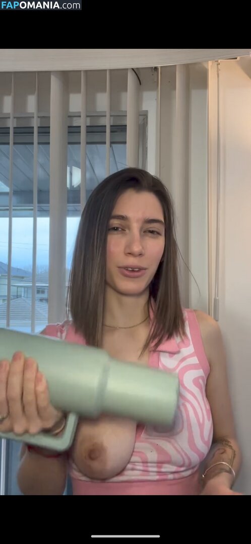 Emily Winterfell / emilysylraa / emilywinterfell / emilyxvirel / emilyxvirel... Nahý OnlyFans  Uniklá fotka #9