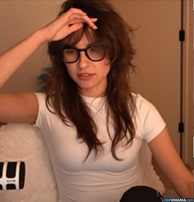 emilydaniellam / emilylynne / meilylol / valkyrae assistant Nahý OnlyFans  Uniklá fotka #2