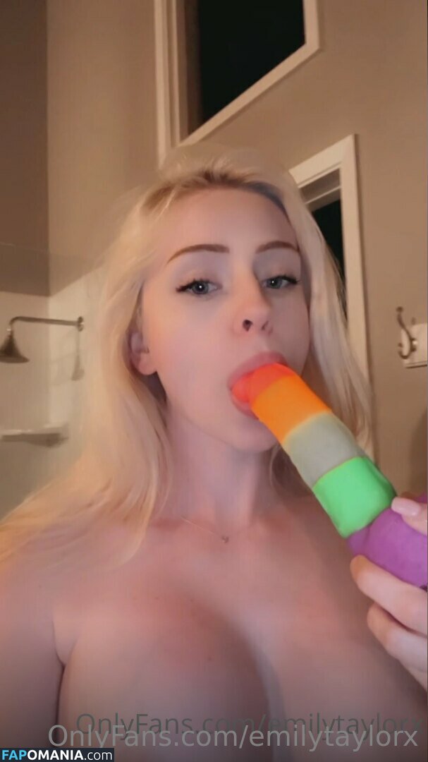 emilytaylorx Nahý OnlyFans  Uniklá fotka #10