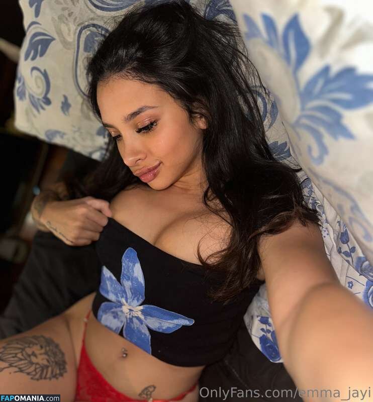 emma_jayi / theofficial_emma_ Nahý OnlyFans  Uniklá fotka #5