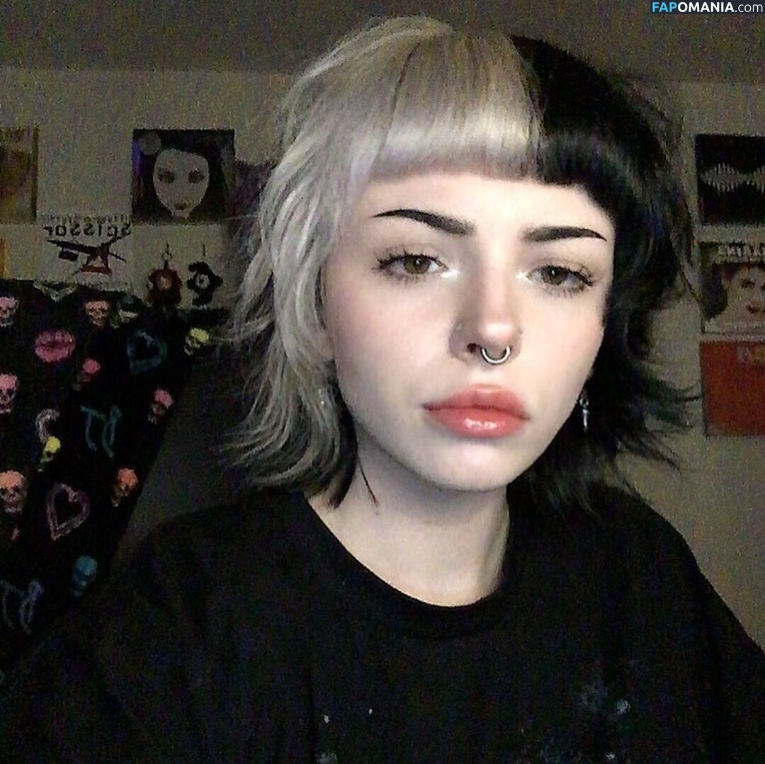 Emma Langevin / emmalangevin / emmalangevinxo Nahý OnlyFans  Uniklá fotka #882