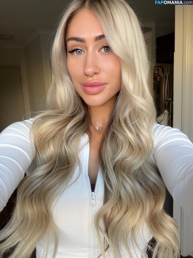 Emma Sundberg / emmasundbergg / https: Nahý OnlyFans  Uniklá fotka #5