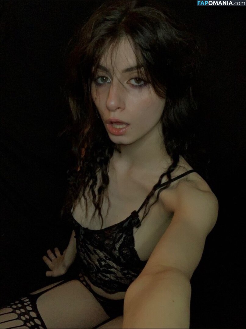 emma5555 / emmaxox / emmaxox06 / emmaxoxo / https: Nahý OnlyFans  Uniklá fotka #1