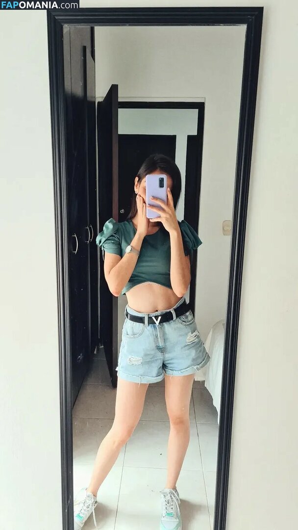 envioletada Nahý OnlyFans  Uniklá fotka #4