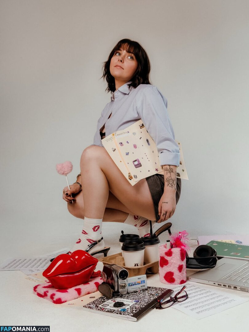 Erin Dougal / Smosh / erindougal Nahý OnlyFans  Uniklá fotka #17