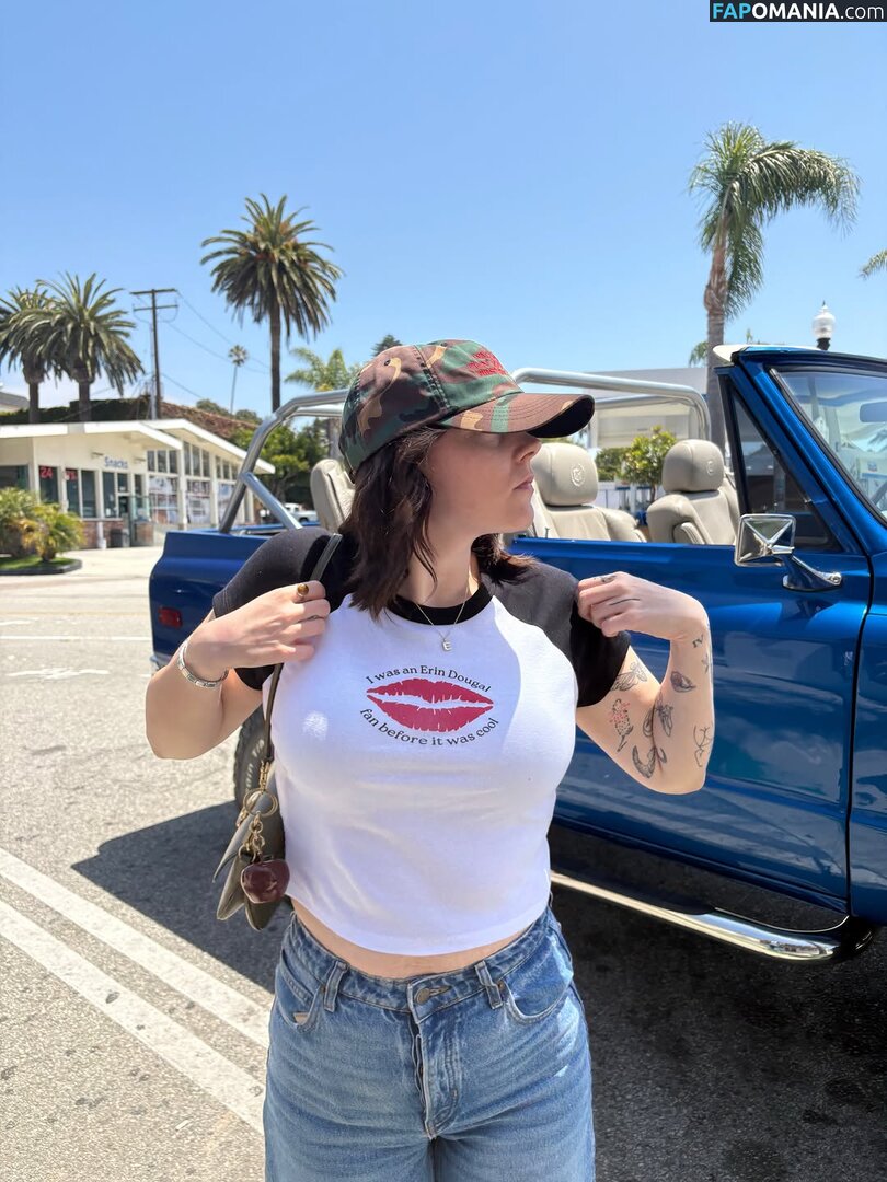 Erin Dougal / Smosh / erindougal Nahý OnlyFans  Uniklá fotka #20