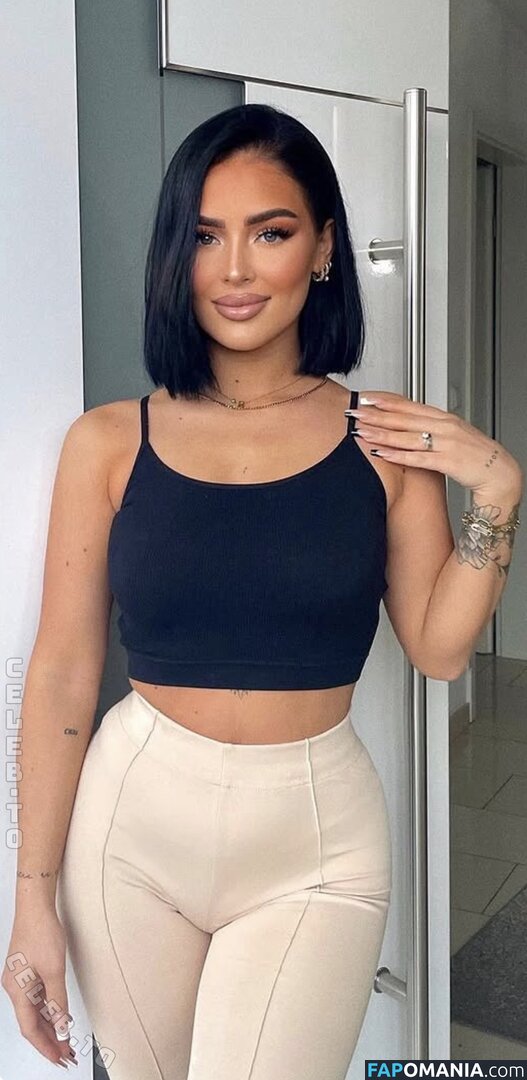 Estellakr Nahý OnlyFans  Uniklá fotka #12