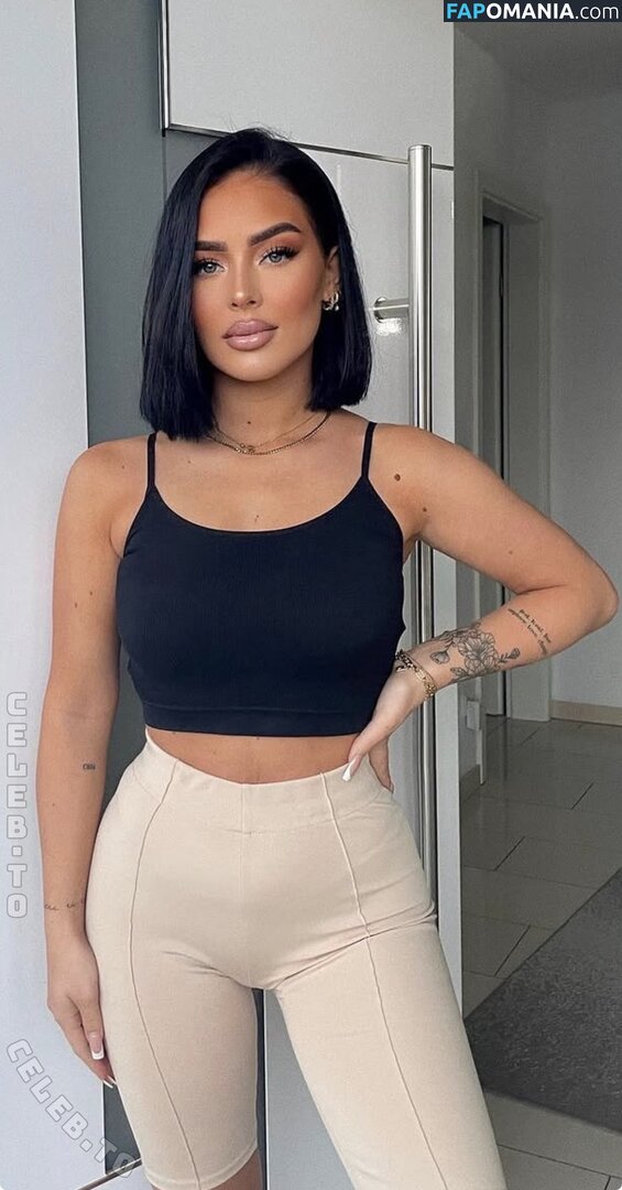 Estellakr Nahý OnlyFans  Uniklá fotka #13