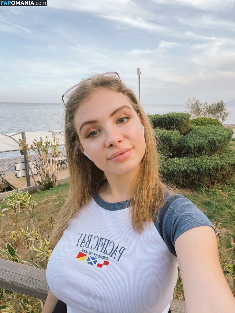 Esvittie / mmmaaarrryyyyyy Nahý OnlyFans  Uniklá fotka #17