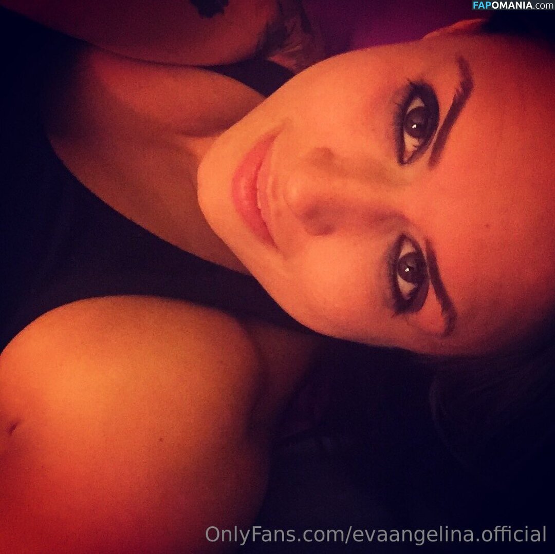 Eva Angelina / evaangelina.official / evaangelina.xoxo Nahý OnlyFans  Uniklá fotka #18