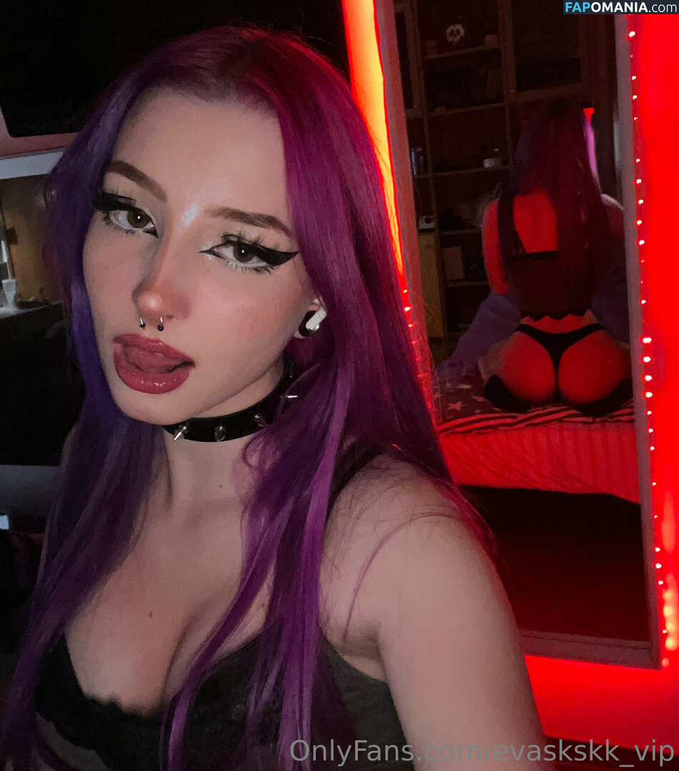 Eva Cappellini / accountsatanico / evaskskk Nahý OnlyFans  Uniklá fotka #17